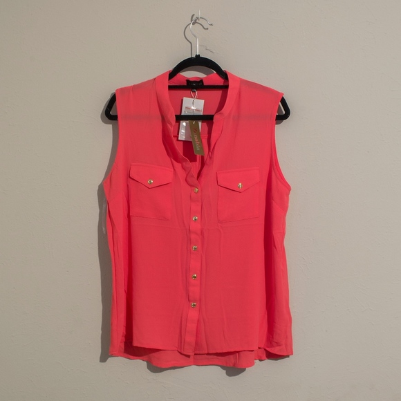 Button Down Sleeveless Blouse - Picture 1 of 2